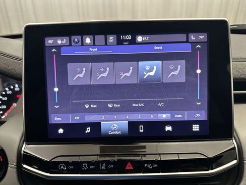 Used 2023 Jeep Compass Limited image 20