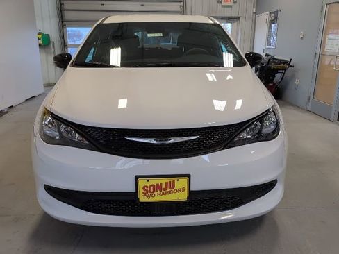 New 2026 Chrysler Voyager LX FWD image 8