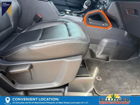 Used 2025 Ford Bronco Badlands image 10