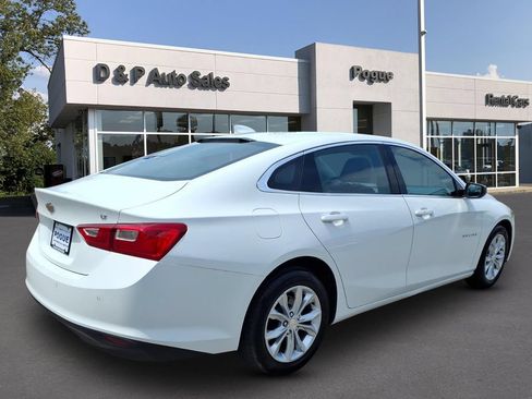 Used 2024 Chevrolet Malibu LT FWD image 2