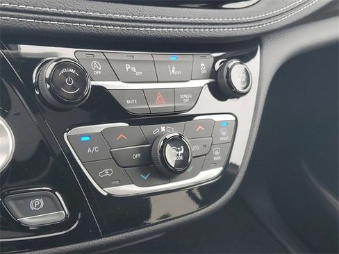 New 2026 Chrysler Pacifica Select image 27