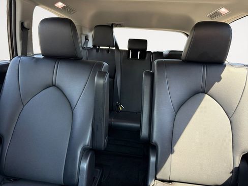 Certified 2025 Toyota Grand Highlander AWD image 13