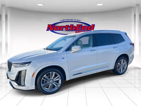 Used 2024 Cadillac XT6 Premium Luxury image 7