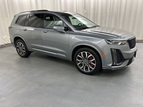 Used 2023 Cadillac XT6 Sport image 1