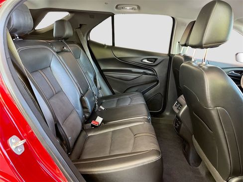 Used 2024 Chevrolet Equinox Premier image 28