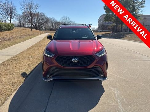 Used 2021 Toyota Highlander XSE image 7
