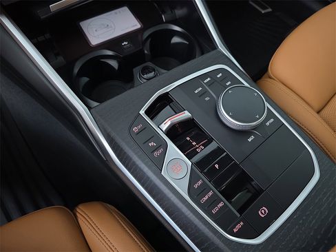 New 2026 BMW 330i xDrive Sedan w/ M Sport Package image 25