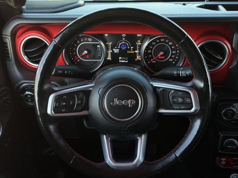 Used 2020 Jeep Gladiator Rubicon AWD/4WD image 15