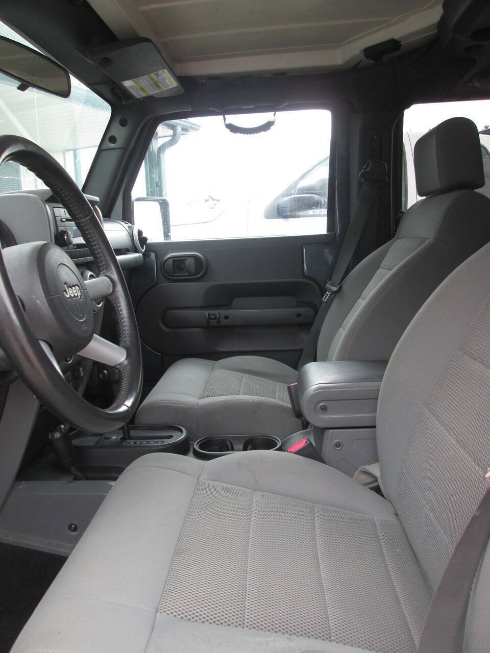 Used 2008 Jeep Wrangler Unlimited Sahara w/ Trailer Tow Group AWD/4WD image 10