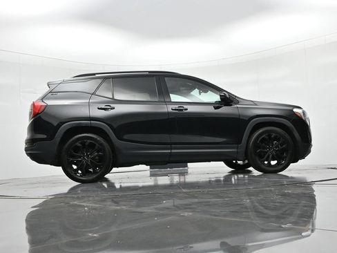 Used 2021 GMC Terrain SLT w/ Infotainment Package II FWD image 22