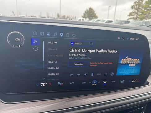 Used 2025 Chevrolet Tahoe LT AWD/4WD image 14