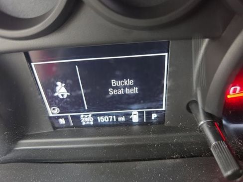 Certified 2025 Chevrolet Silverado 1500 Custom AWD/4WD image 18