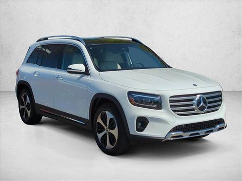 New 2026 Mercedes-Benz GLB 250 image 7