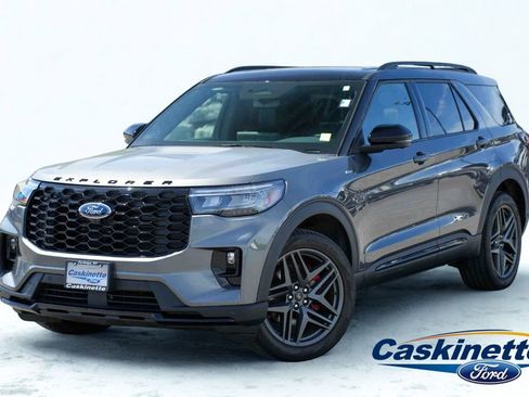 Used 2025 Ford Explorer ST-Line w/ Premium Package AWD/4WD image 1