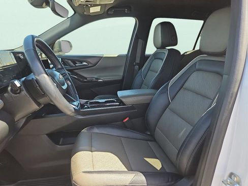 Used 2025 Chevrolet Equinox LT w/ Convenience Package II FWD image 11