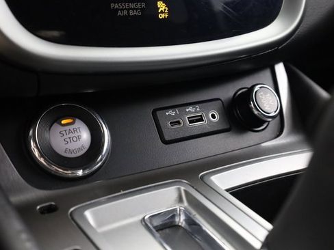 Certified 2025 Nissan Murano SV w/ Cargo Package image 19