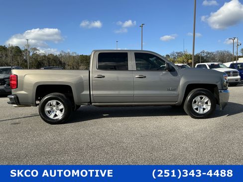 Used 2017 Chevrolet Silverado 1500 LT w/ Texas Edition image 6