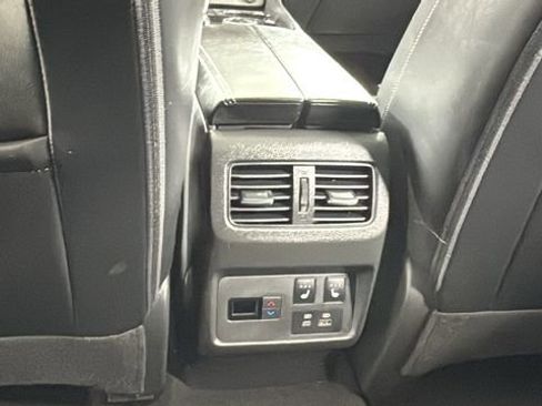 Certified 2021 Nissan Rogue Platinum image 37