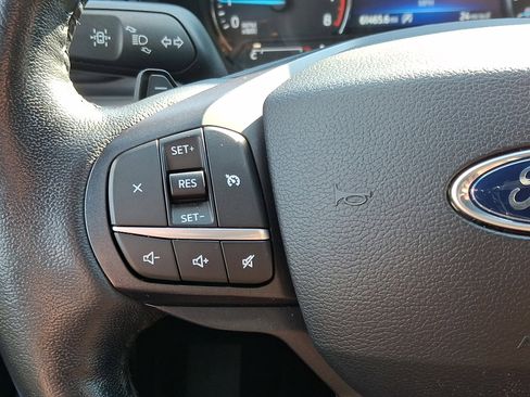 Used 2020 Ford Explorer XLT image 21