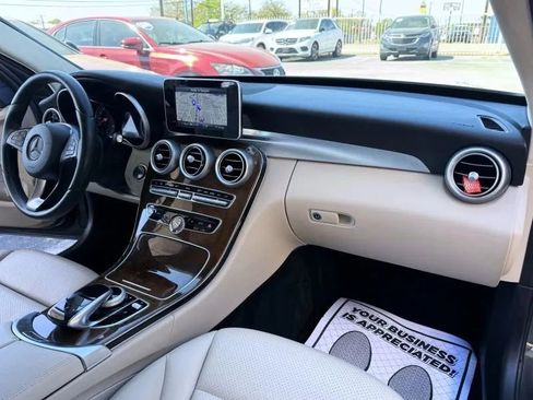 Used 2016 Mercedes-Benz C 300 4MATIC Sedan image 35