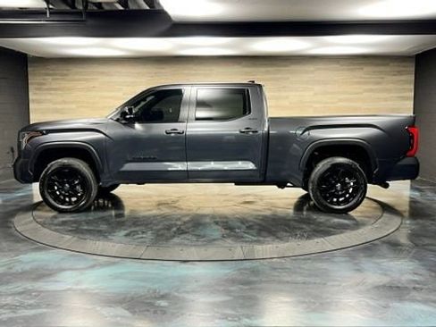 Used 2025 Toyota Tundra Limited AWD/4WD image 11