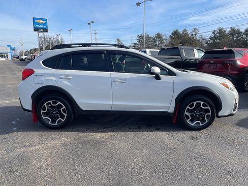 Used 2017 Subaru Crosstrek 2.0i Premium image 8