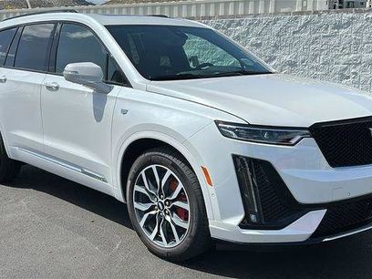 New 2025 Cadillac XT6 Sport w/ Platinum Package