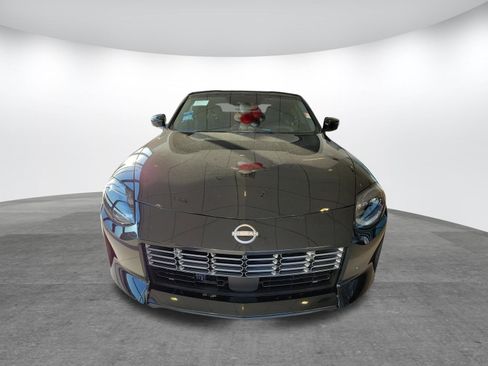 New 2026 Nissan Z Performance w/ Floor Mat Package RWD image 2