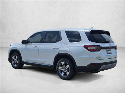 Used 2023 Honda Pilot EX-L image 6