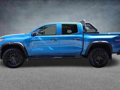 Used 2024 Chevrolet Colorado Trail Boss AWD/4WD image 4