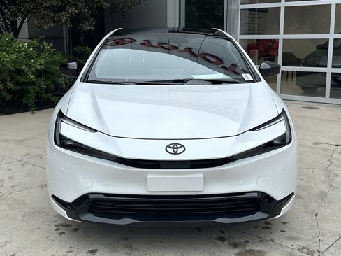 Used 2026 Toyota Prius AWD image 5