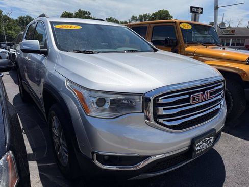 Used 2017 GMC Acadia SLE w/ Driver Alert Package I AWD/4WD image 5