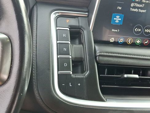 Used 2021 Chevrolet Suburban LS image 23