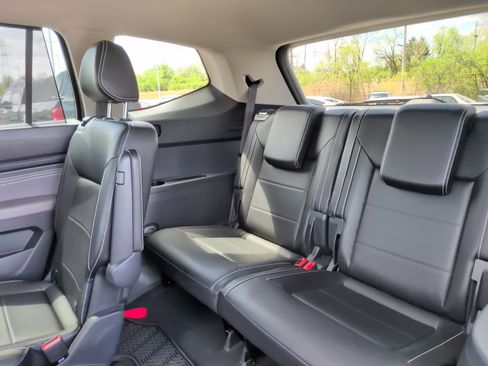 Used 2022 Volkswagen Atlas SE AWD/4WD image 12