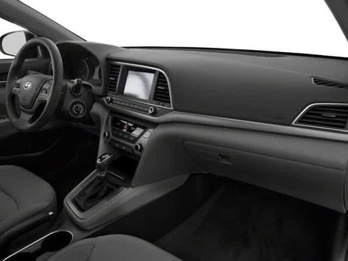 Used 2018 Hyundai Elantra SEL FWD image 17