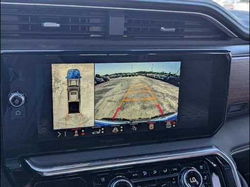 Used 2025 GMC Sierra 1500 Denali Ultimate AWD/4WD image 7
