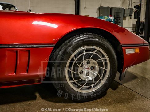 Used 1986 Chevrolet Corvette Convertible image 45