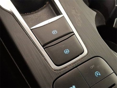 Used 2022 Ford Escape SEL image 23