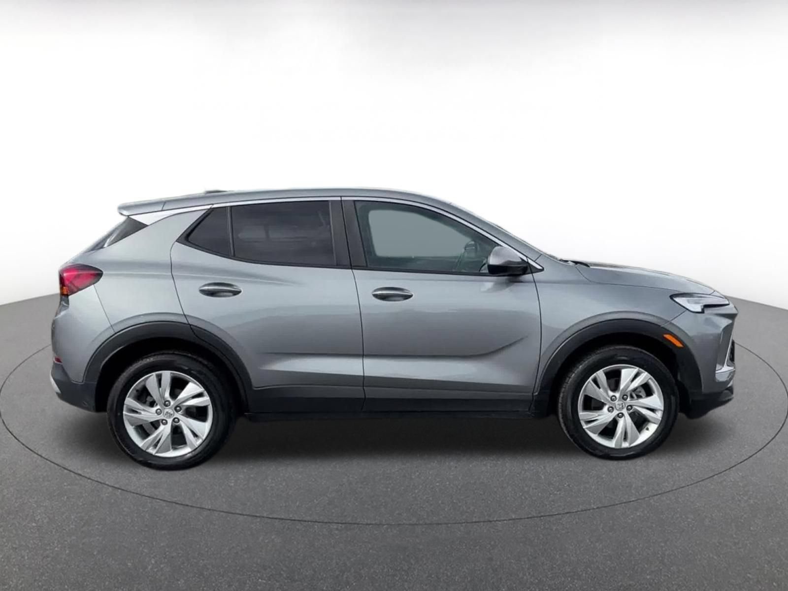 Used 2025 Buick Encore GX Preferred AWD/4WD image 15