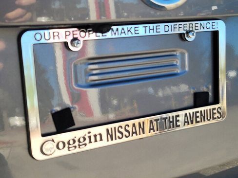 Certified 2022 Nissan Sentra SR w/ Midnight Edition image 25