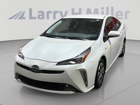 Used 2022 Toyota Prius LE AWD/4WD image 1