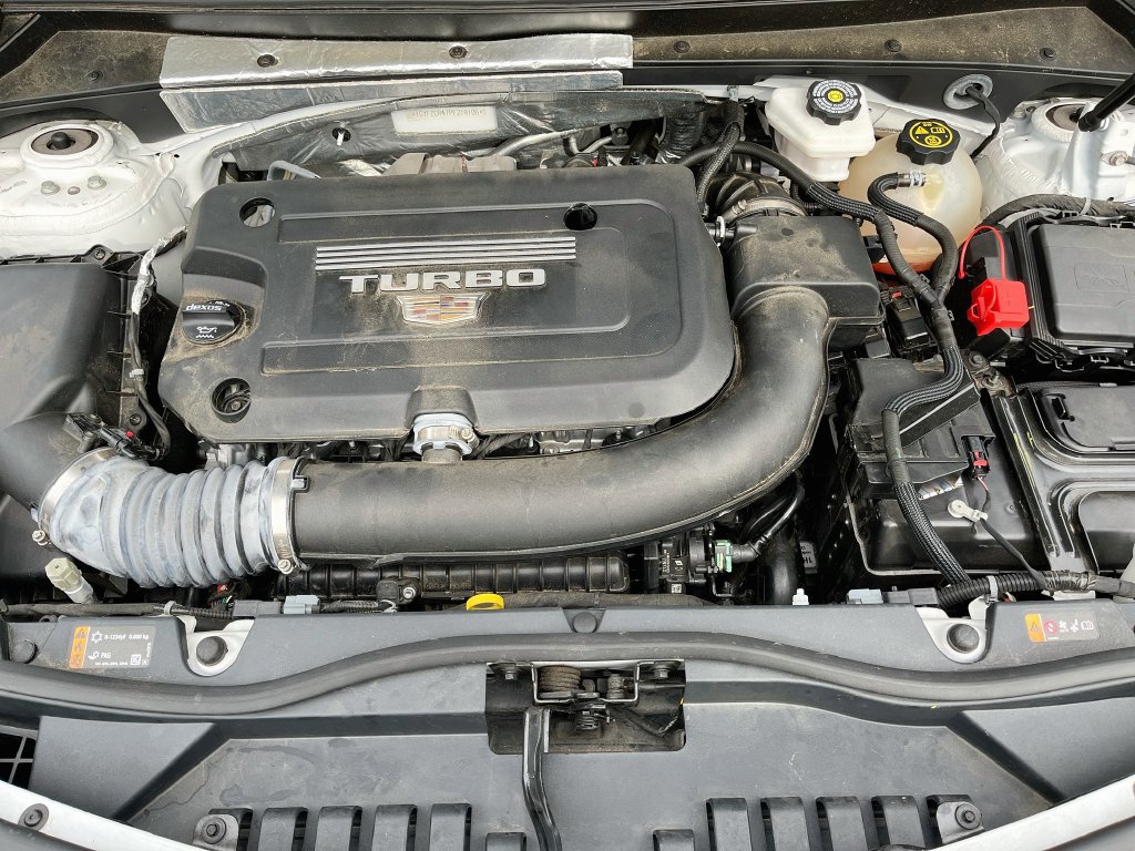 Certified 2023 Cadillac XT4 Premium Luxury FWD image 10