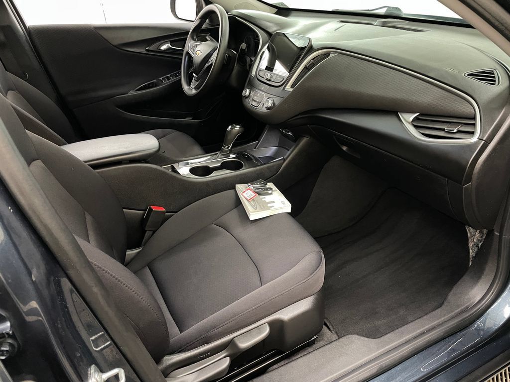 Used 2019 Chevrolet Malibu LS FWD image 31