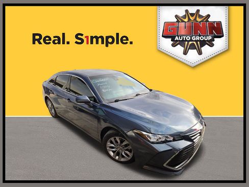 Used 2022 Toyota Avalon XLE image 1