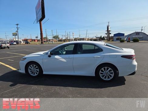 Used 2023 Toyota Camry LE image 25