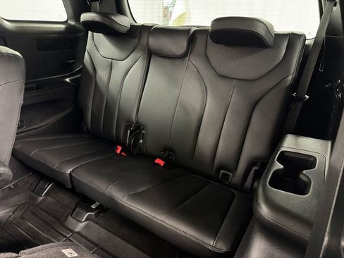 Used 2020 Hyundai Palisade SEL w/ Premium Package image 9