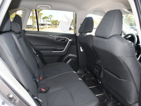 Certified 2023 Toyota RAV4 LE image 17