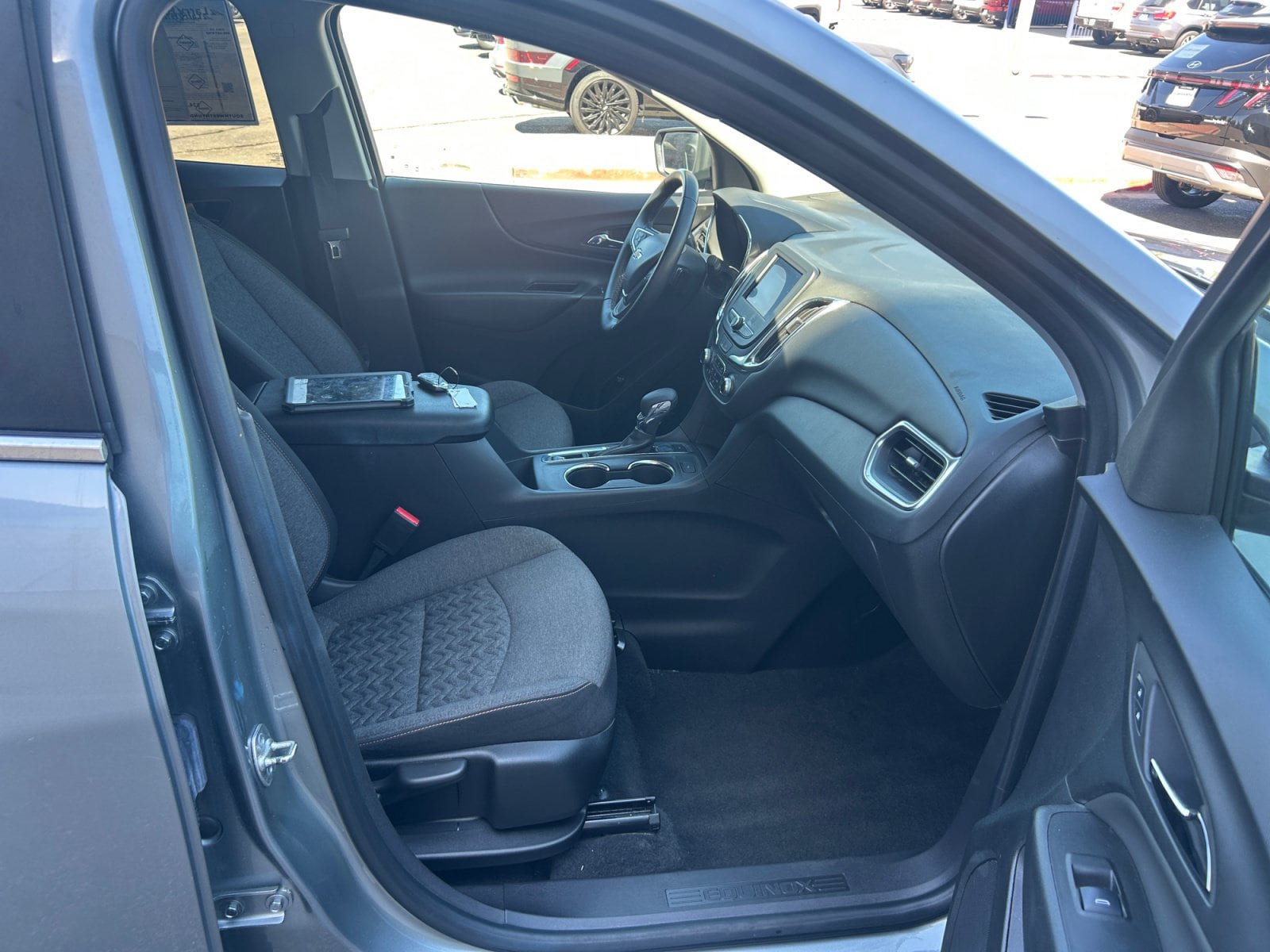 Used 2024 Chevrolet Equinox LT AWD/4WD image 31
