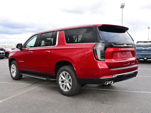 New 2026 Chevrolet Suburban Premier w/ Sun And Tow Package AWD/4WD image 6