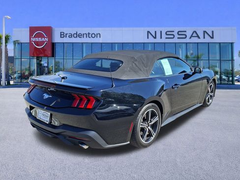 Used 2024 Ford Mustang Premium image 5